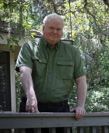 News cover   Pat Conroy thoughts about new wave in electronically like e-books  