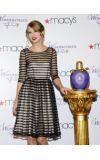 News cover Taylor Swift tries attracts children into reading